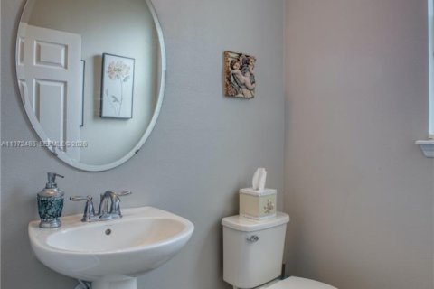 Купить виллу или дом в Киссимми, Флорида 7 комнат, № 2033750 - фото 9