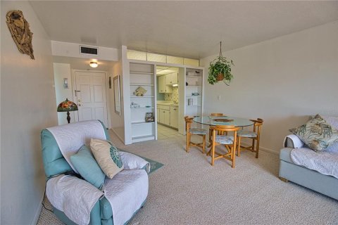 Condo in Venice, Florida, 1 bedroom  № 2212807 - photo 15