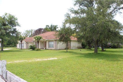 Commercial property in Kissimmee, Florida 217.02 sq.m. № 2321310