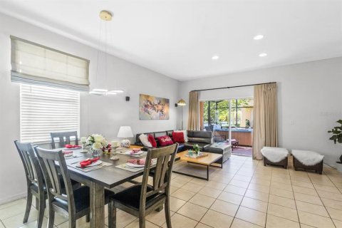 Touwnhouse à vendre à Kissimmee, Floride: 4 chambres, 172.05 m2 № 2306148 - photo 7