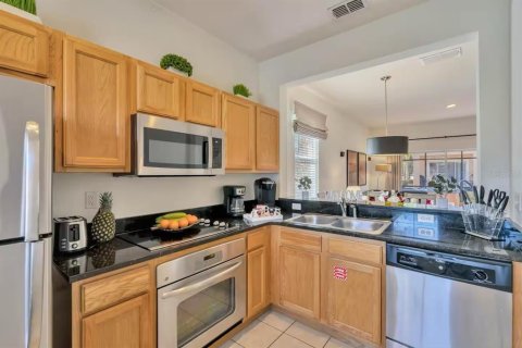 Touwnhouse à vendre à Kissimmee, Floride: 4 chambres, 172.05 m2 № 2306148 - photo 19