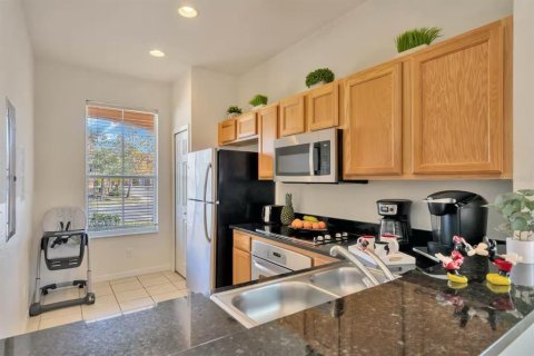 Touwnhouse à vendre à Kissimmee, Floride: 4 chambres, 172.05 m2 № 2306148 - photo 18
