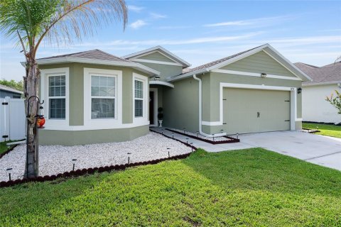Villa ou maison à vendre à New Smyrna Beach, Floride: 3 chambres, 162.02 m2 № 2324376 - photo 5