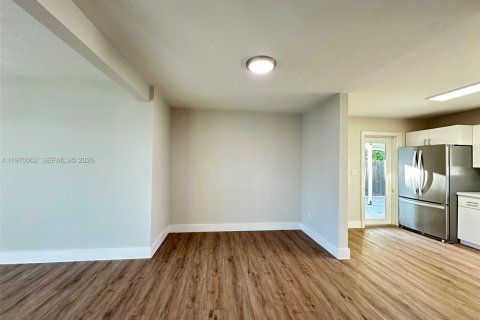 Villa ou maison à vendre à Miami Gardens, Floride: 3 chambres, 148.09 m2 № 2030876 - photo 8