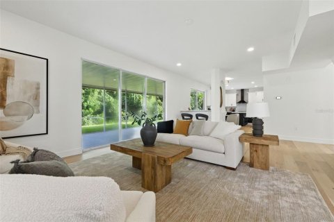 House in Wesley Chapel, Florida 4 bedrooms, 297.66 sq.m. № 1884132 - photo 21