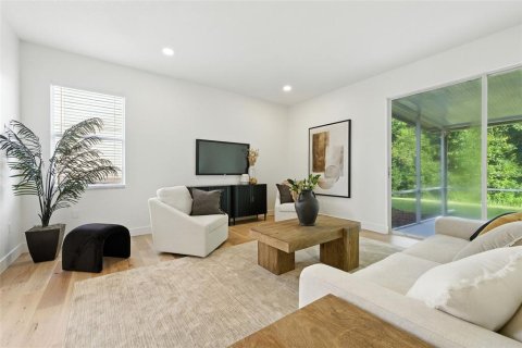 House in Wesley Chapel, Florida 4 bedrooms, 297.66 sq.m. № 1884132 - photo 20