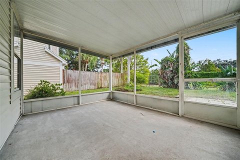 House in Orlando, Florida 2 bedrooms, 113.9 sq.m. № 2395619 - photo 29