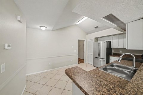House in Orlando, Florida 2 bedrooms, 113.9 sq.m. № 2395619 - photo 14