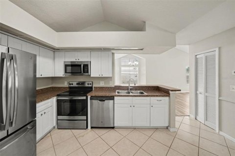 House in Orlando, Florida 2 bedrooms, 113.9 sq.m. № 2395619 - photo 16