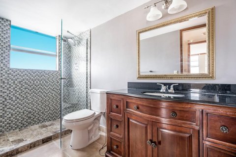Condo in Aventura, Florida, 2 bedrooms  № 1962603 - photo 26