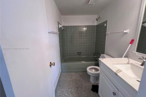 Copropriété à vendre à Margate, Floride: 2 chambres, 91.97 m2 № 1729650 - photo 16