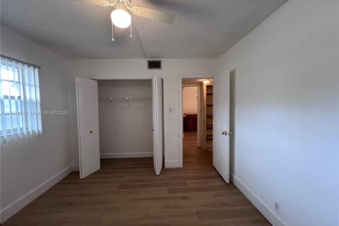 Copropriété à vendre à Margate, Floride: 2 chambres, 91.97 m2 № 1729650 - photo 4