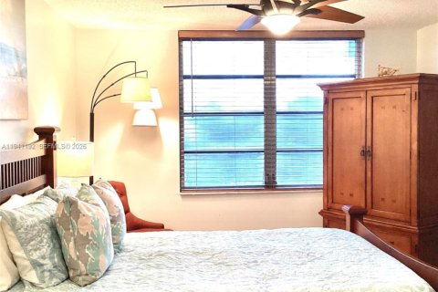 Купить кондоминиум в Пемброк-Пайнс, Флорида 1 спальня, 74.32м2, № 1998430 - фото 20