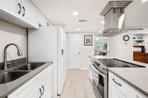 Copropriété à vendre à Gainesville, Floride: 3 chambres, 128.39 m2 № 1909300 - photo 12