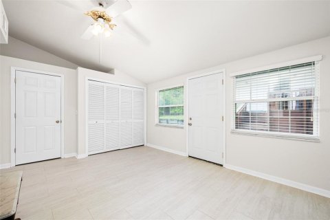 Copropriété à vendre à Gainesville, Floride: 3 chambres, 128.39 m2 № 1909300 - photo 21