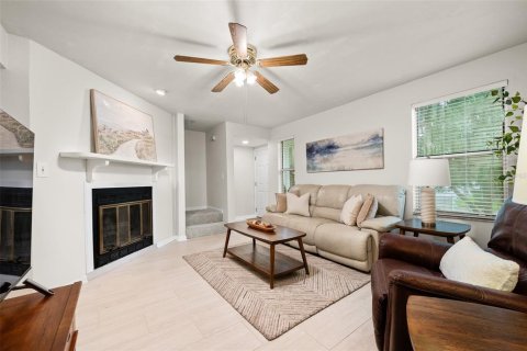 Copropriété à vendre à Gainesville, Floride: 3 chambres, 128.39 m2 № 1909300 - photo 5