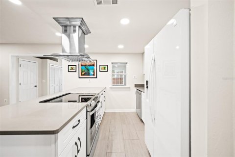 Copropriété à vendre à Gainesville, Floride: 3 chambres, 128.39 m2 № 1909300 - photo 11
