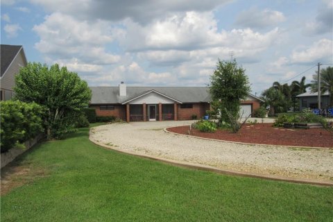 Casa en venta en Lake Placid, Florida, 3 dormitorios, 215.44 m2 № 1803573 - foto 1
