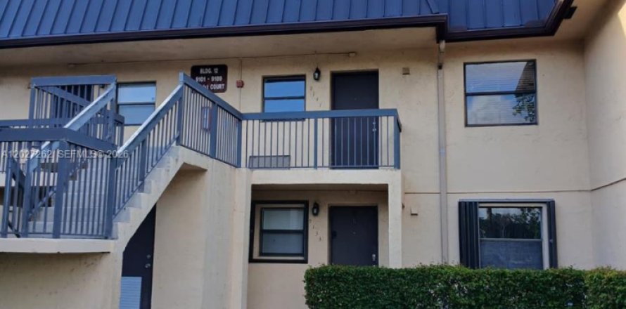 Condo à Pembroke Pines, Floride, 2 chambres  № 2084943