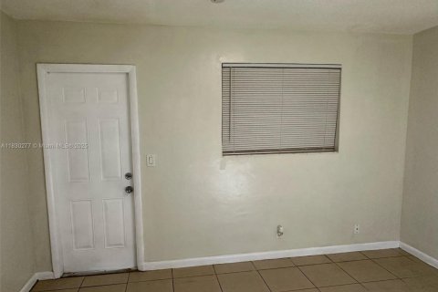 Condo in Hallandale Beach, Florida, 1 bedroom  № 1804628 - photo 8