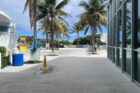 Copropriété à louer à Surfside, Floride: 1 chambre, 54.81 m2 № 1889920 - photo 26