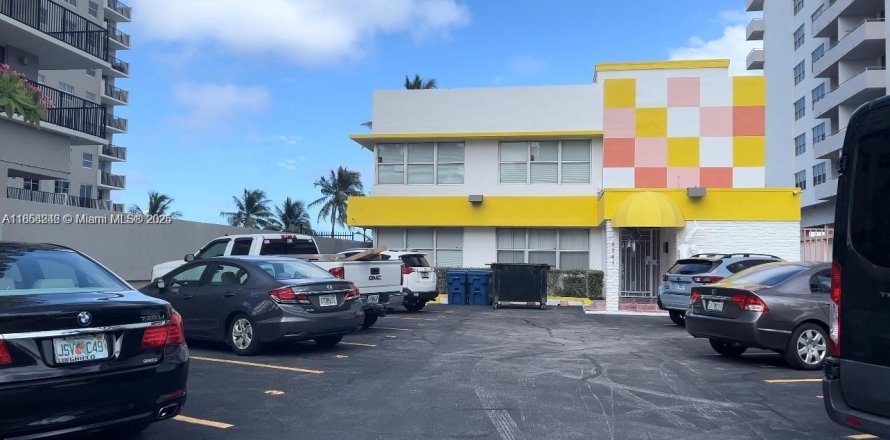 Condo à Surfside, Floride, 1 chambre № 1889920