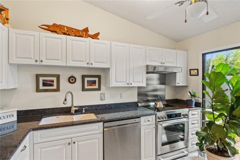 Condominio en venta en Bradenton, Florida, 1 dormitorio, 77.39 m2 № 1828426 - foto 11