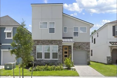 Casa en Kissimmee, Florida 6 dormitorios, 277.5 m2 № 2140026
