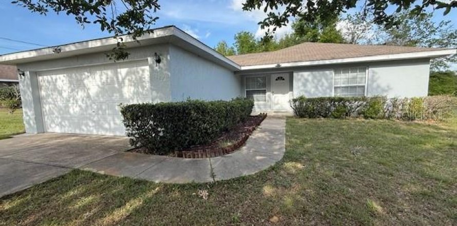 House in Ocala, Florida 3 bedrooms, 122.63 sq.m. № 2099384