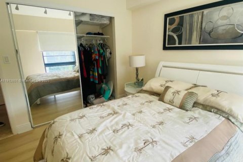 Copropriété à louer à Key Biscayne, Floride: 2 chambres, 121.79 m2 № 1968495 - photo 16