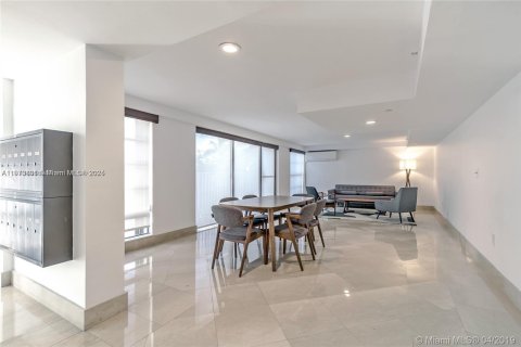 Copropriété à louer à Key Biscayne, Floride: 2 chambres, 121.79 m2 № 1968495 - photo 5