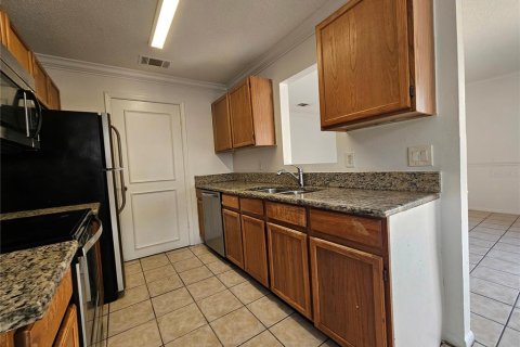 Dúplex en venta en Orlando, Florida, 2 dormitorios, 79.9 m2 № 1805458 - foto 11