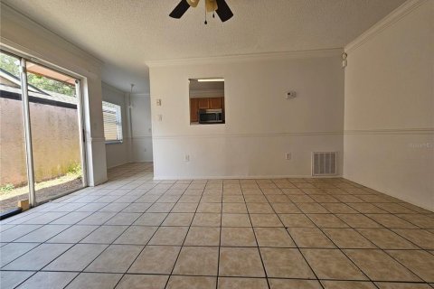 Dúplex en venta en Orlando, Florida, 2 dormitorios, 79.9 m2 № 1805458 - foto 7