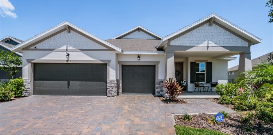 House in Parrish, Florida 4 bedrooms, 252.69 sq.m. № 2405303
