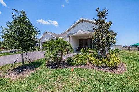 House in Parrish, Florida 4 bedrooms, 252.69 sq.m. № 2405303 - photo 4