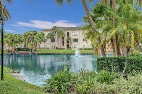 Condo in Davie, Florida, 2 bedrooms  № 1861201 - photo 4