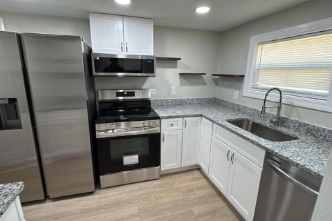 Casa en venta en Fort Meade, Florida, 4 dormitorios, 127.83 m2 № 1826470 - foto 3