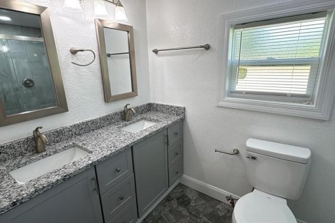 House in Fort Meade, Florida 4 bedrooms, 127.83 sq.m. № 1826470 - photo 13