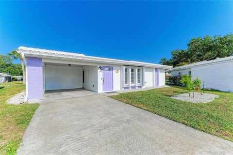Condo in Venice, Florida, 2 bedrooms № 2201454