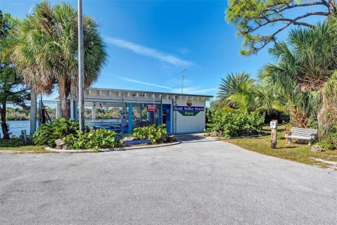 Condo in Venice, Florida, 2 bedrooms  № 2201454 - photo 29