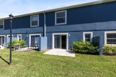 Townhouse in Orlando, Florida 3 bedrooms, 137.77 sq.m. № 2431002 - photo 3