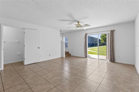 Townhouse in Orlando, Florida 3 bedrooms, 137.77 sq.m. № 2431002 - photo 12