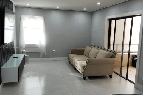 Купить кондоминиум в Майами, Флорида 3 спальни, 112.88м2, № 1971842 - фото 8