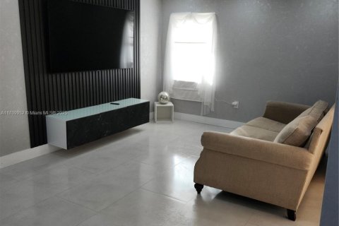 Купить кондоминиум в Майами, Флорида 3 спальни, 112.88м2, № 1971842 - фото 7