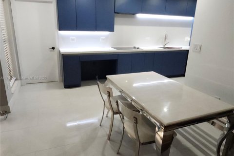 Купить кондоминиум в Майами, Флорида 3 спальни, 112.88м2, № 1971842 - фото 5