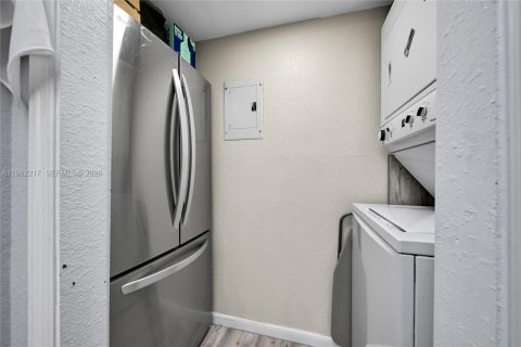 Touwnhouse à vendre à Deerfield Beach, Floride: 2 chambres, 99.41 m2 № 2080913 - photo 15