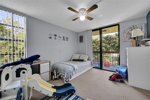 Touwnhouse à vendre à Deerfield Beach, Floride: 2 chambres, 99.41 m2 № 2080913 - photo 18