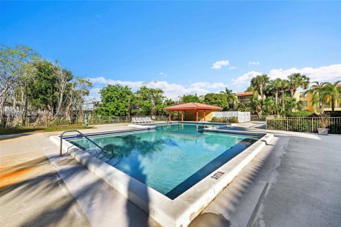 Touwnhouse à vendre à Deerfield Beach, Floride: 2 chambres, 99.41 m2 № 2080913 - photo 27