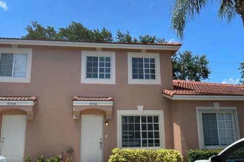 Townhouse in Boynton Beach, Florida 3 bedrooms, 148.27 sq.m. № 2178951 - photo 2