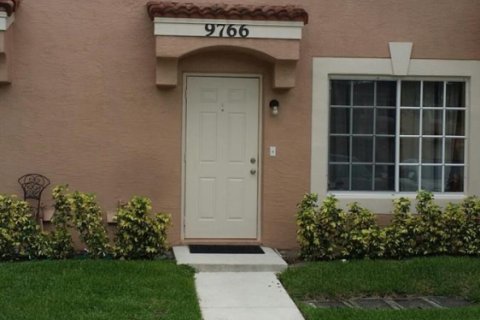 Townhouse in Boynton Beach, Florida 3 bedrooms, 148.27 sq.m. № 2178951